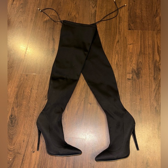 Simmi London Thigh high stilettos - Picture 2 of 4